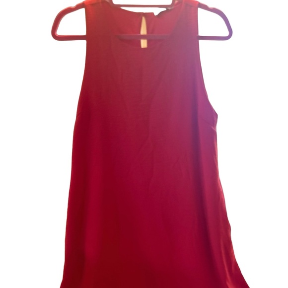 Gilli Red Sleeveless Scoop Neck Keyhole Back Shift Dress Size M - Picture 1 of 9